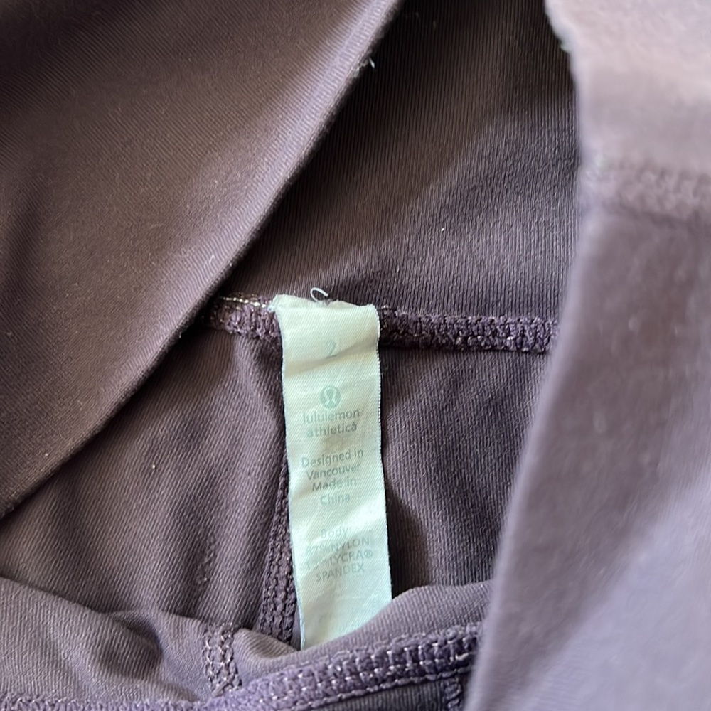 Lululemon Align leggings size 2 only worn a few times - Picture 2 of 4
